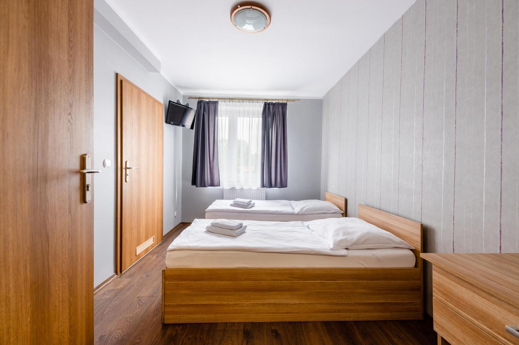 Bed and Breakfast Sleep&Go Lubliniec Esterno foto