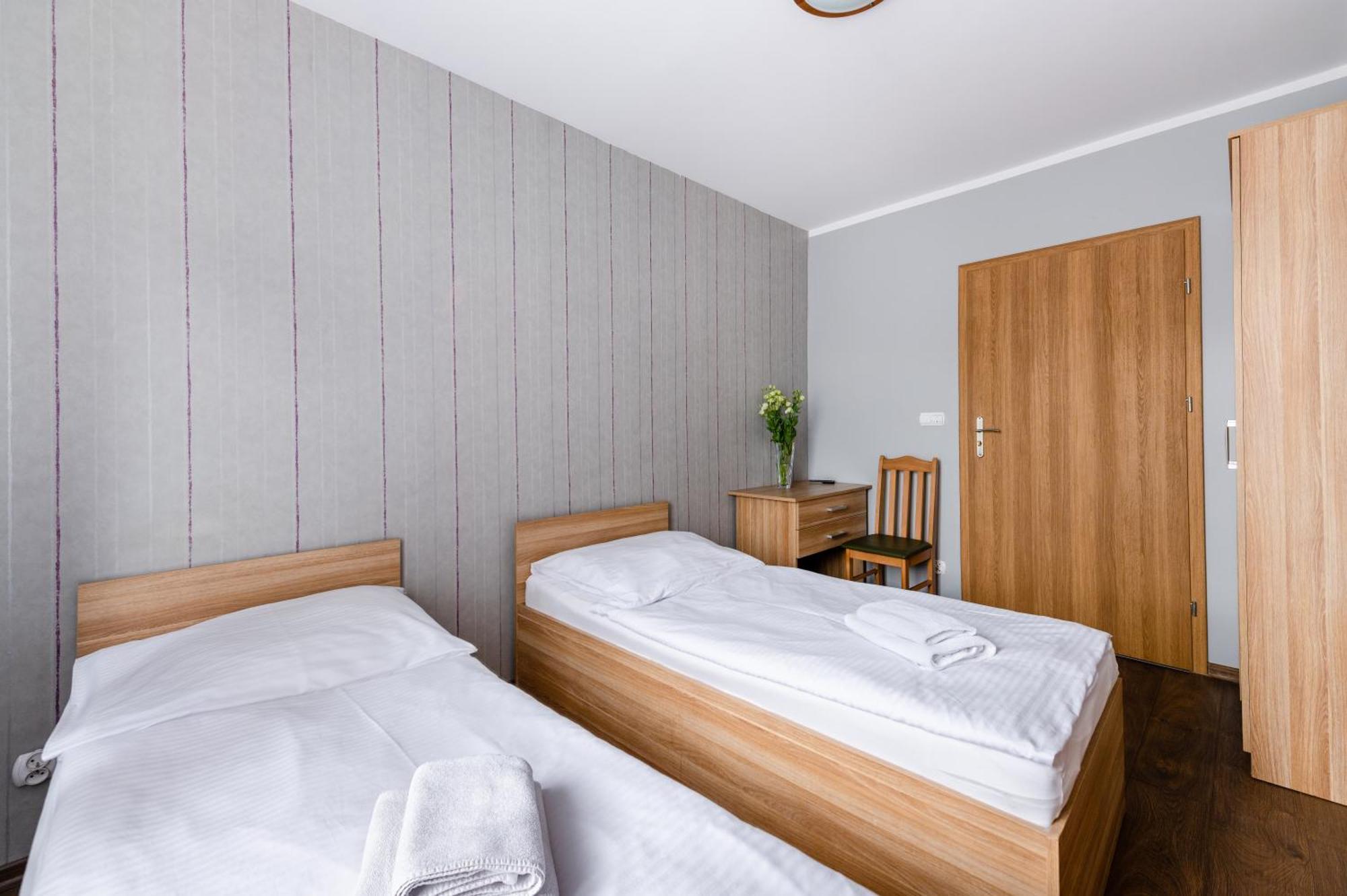 Bed and Breakfast Sleep&Go Lubliniec Esterno foto