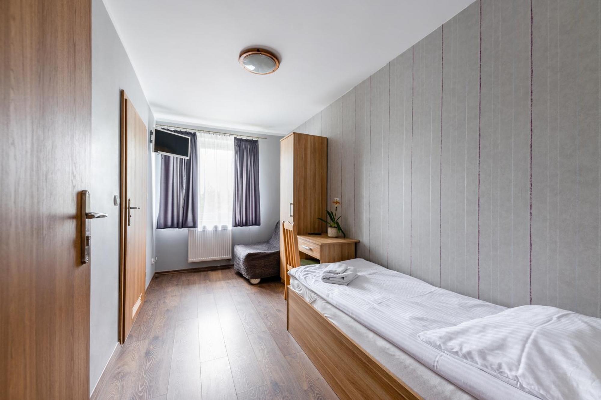 Bed and Breakfast Sleep&Go Lubliniec Esterno foto