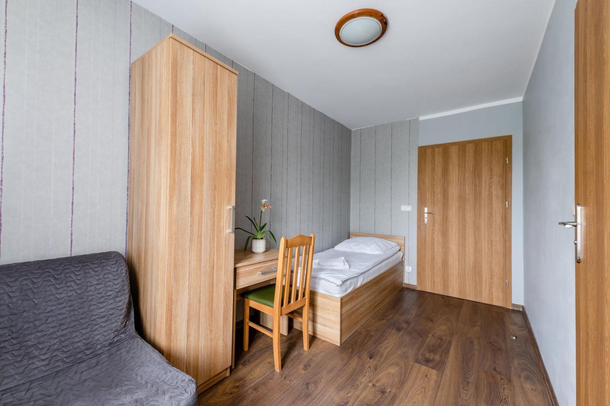 Bed and Breakfast Sleep&Go Lubliniec Esterno foto