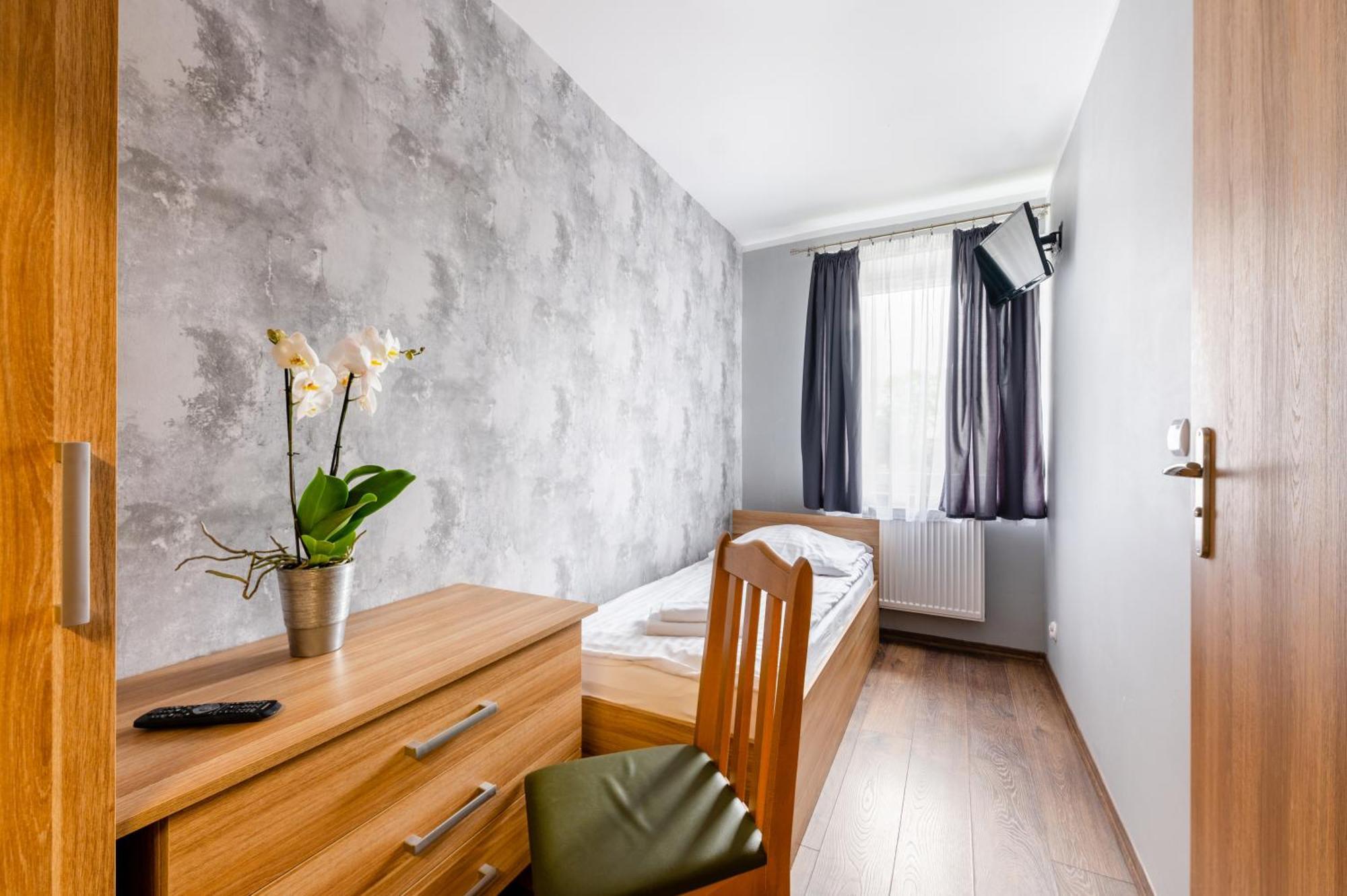 Bed and Breakfast Sleep&Go Lubliniec Esterno foto